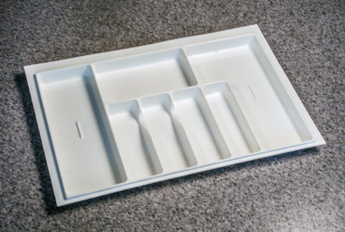 лоток для стол. принадлежностей 800 пластик. белый купить в https://rmkmasterium.ru/