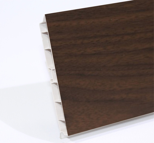 цоколь пвх орех экко с упл.(тисненый) h-95мм, 4м купить в https://rmkmasterium.ru/