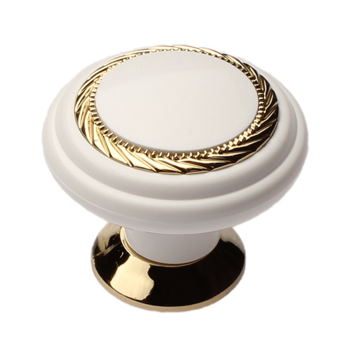 р.о. кнопка с частичным покрытием к-6 01.01.21 белый/золото (уп 800 шт) купить в https://rmkmasterium.ru/